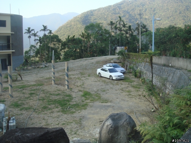 勇腳雙人組闖多納林道.......成功