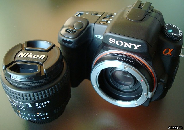 很少見的轉接環, 讓Sony(Minolta) 使用 Nikon lens