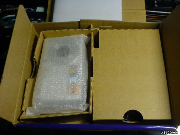 BENQ-E1050t剛出爐又不專業的開箱文