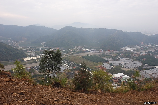 蜈蚣崙山