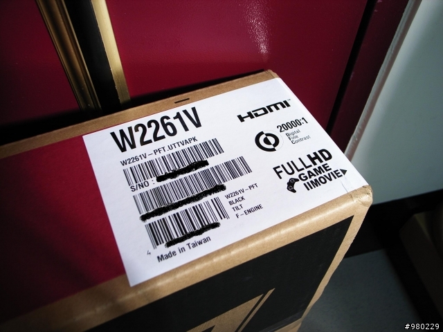 [ 開箱 ] 拜請拜請 之 LG W2261V 夢中開箱