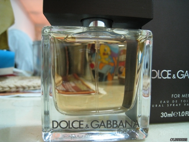 [開箱]DOLCE&GABBANA秋冬新款男香_the one,外加兩件襯衫!!