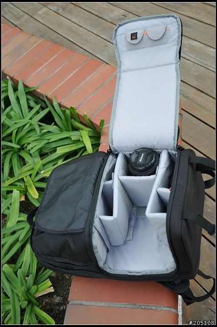 [分享]雙肩彈弓手Lowepro Fastpack 250