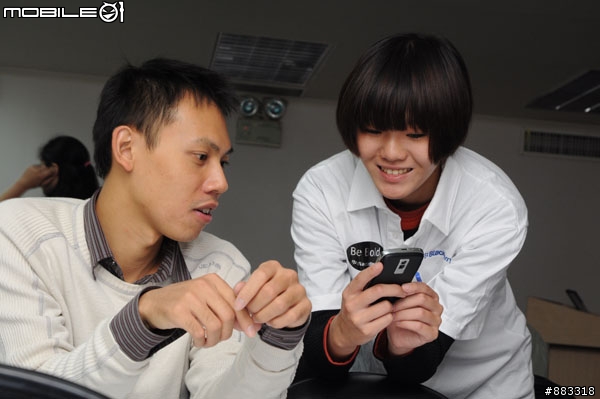 BlackBerry Bold 9000與Mobile01網友的快樂下午茶之約