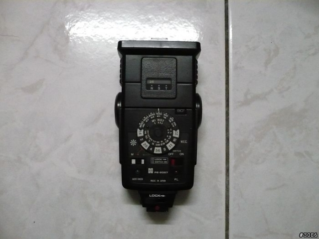 [分享]家裡的老單眼相機-FM2