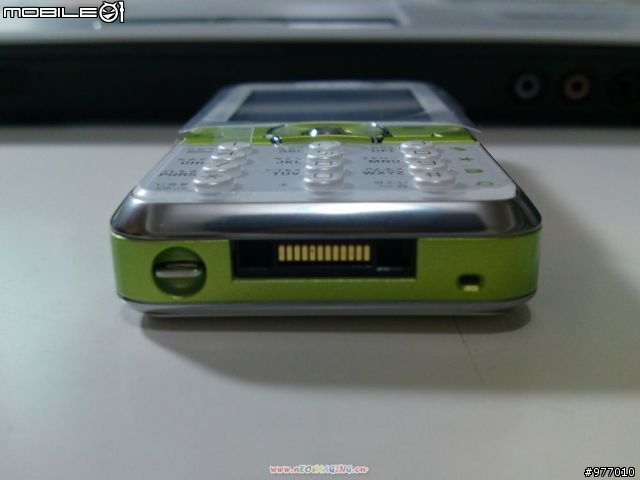 {經典白綠配} Sony ericsson k660i開箱文