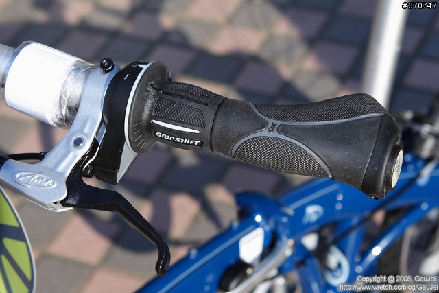 [開箱] 09年DAHON Mu P24開箱組裝圖解與舊車款比較