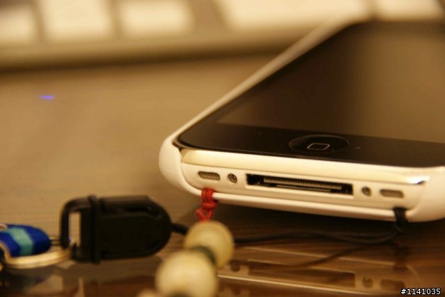 （開箱文）我的iphone新衣服 mit  SHIELD