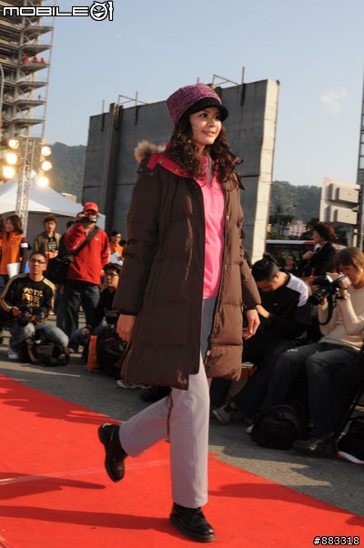 [採訪]瘋台灣主持人Janet 山頂鳥冬季新品走秀寫真77發