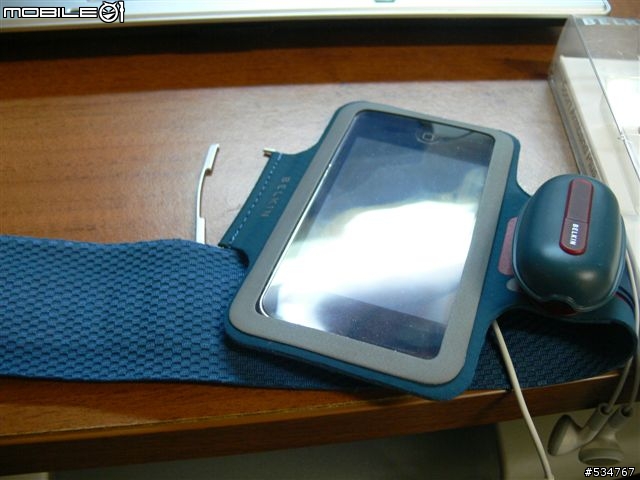 [抱怨] BELKIN運動臂套的品質