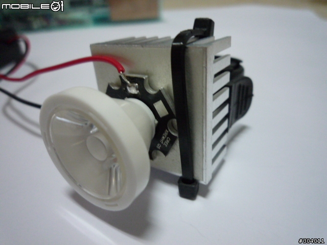 ［分享］簡單、容易、體積小、省錢 DIY 5W 車燈