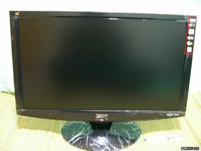 [開箱文]VIEWSONIC VX2433WM 24吋 FULL HD LCD 開箱!