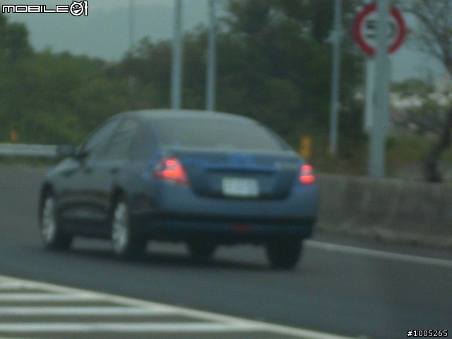 2009 Teana 250XL 偽裝車今天在中山高被我抓包了...