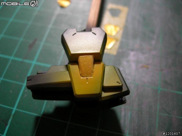 [分享]1/100能天使鋼彈雪崩式樣-迷彩塗裝(追加高亮度相片)