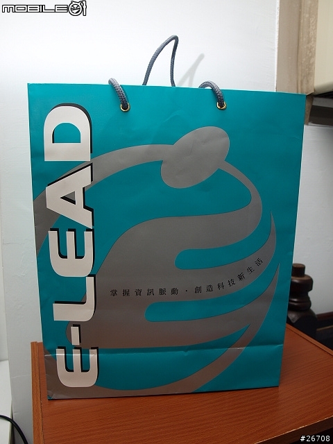 [簡單開箱]不到9000元的UMPC-怡利 NoahPad 入手分享