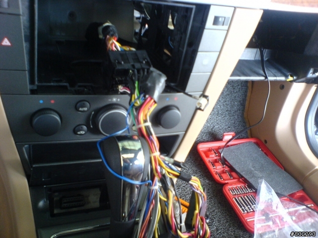 在Vectra 2.8t 上將CDC40 OPERA改裝成DVD 80 MMEDIA