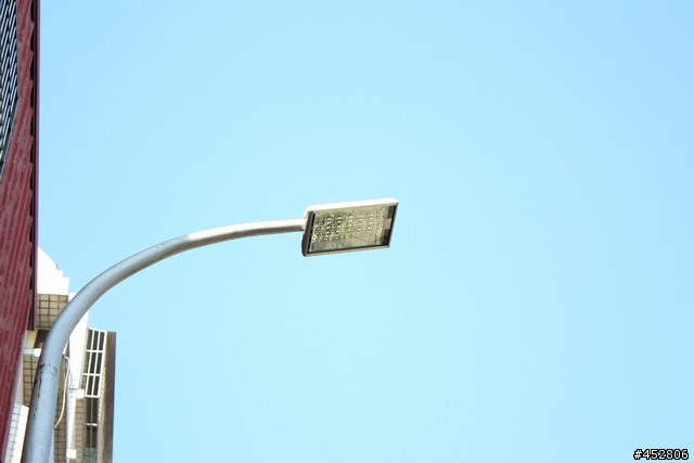 台中市開始換LED路燈了