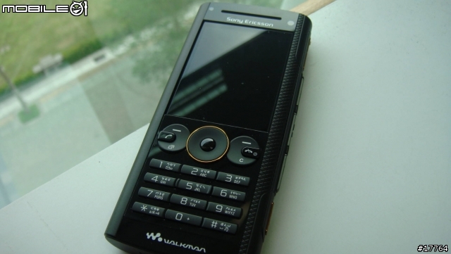 [喚醒體內的W細胞]Sony Ericsson W902 搖滾上市