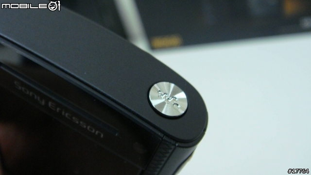 [喚醒體內的W細胞]Sony Ericsson W902 搖滾上市
