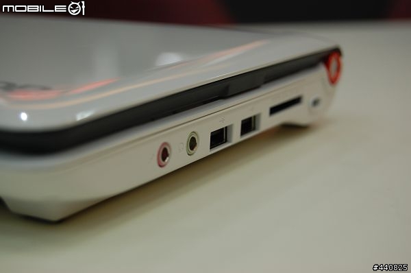 [阿咪愛開箱]遲來的巧遇 宏碁Acer Aspire One 珍珠白小筆電