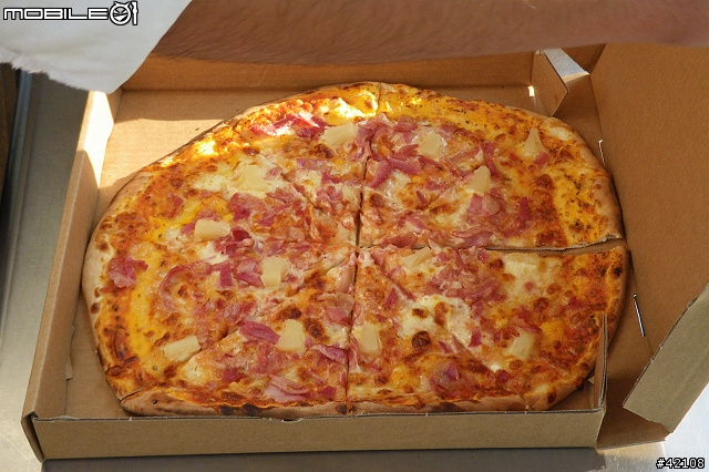 [美食分享] 好吃的手工火烤Pizza...Han's Pizza