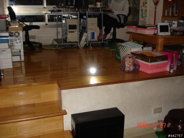 DIY  三個P4 LED高亮度自行車燈，稍後補上完整燈型