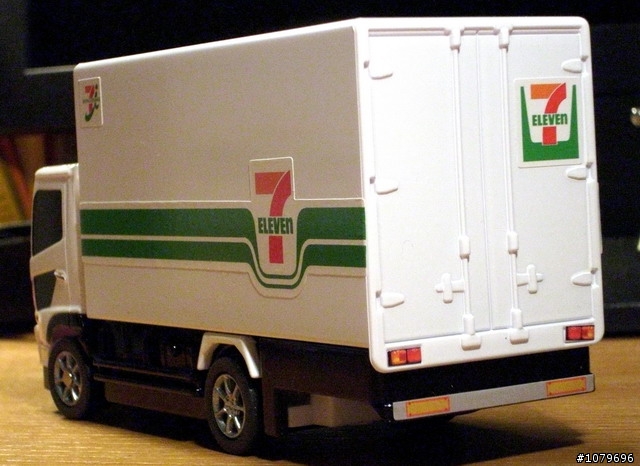 TOMY CAUL-ER 紅外線迷你7-11日野貨車 開箱