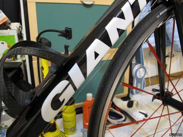 新增心得在39樓-09 GIANT TCR ADVANCED SL TEAM 開箱快閃文