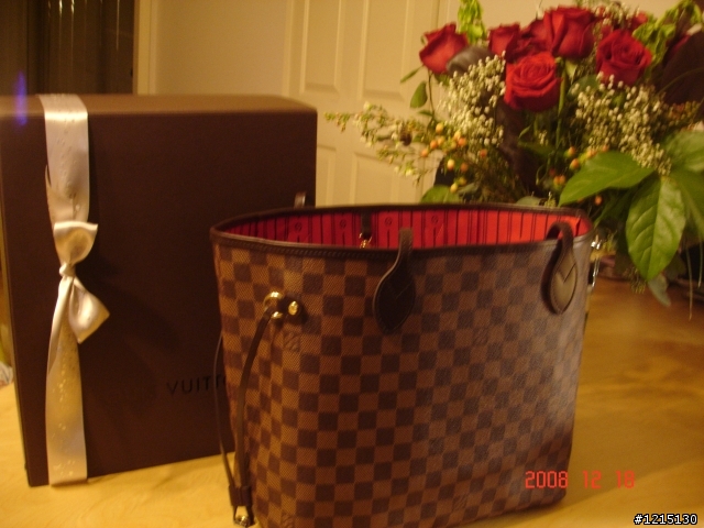 (開箱文) 聖誕禮物---Louis Vuitton 棋盤格 neverfull(中)