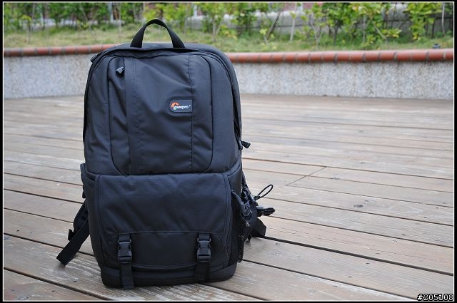 [分享]雙肩彈弓手Lowepro Fastpack 250