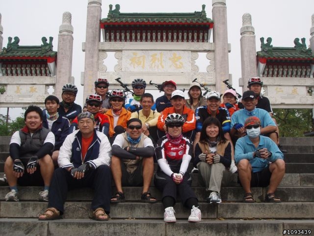 岡山KOO卡達車隊單 車 旗 津 逍 遙 遊
