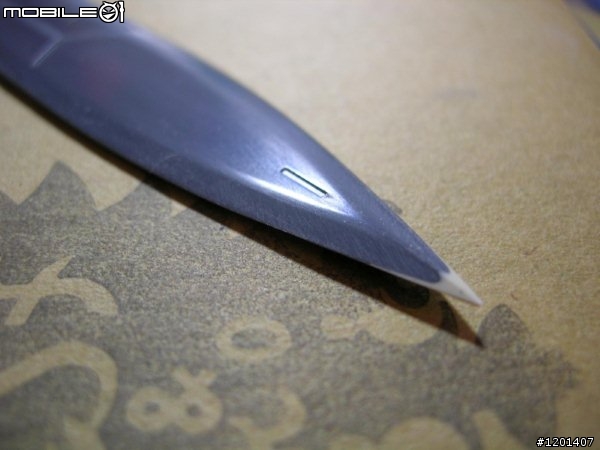 [分享]1/100能天使鋼彈雪崩式樣-迷彩塗裝(追加高亮度相片)