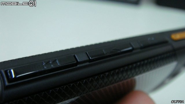 [喚醒體內的W細胞]Sony Ericsson W902 搖滾上市