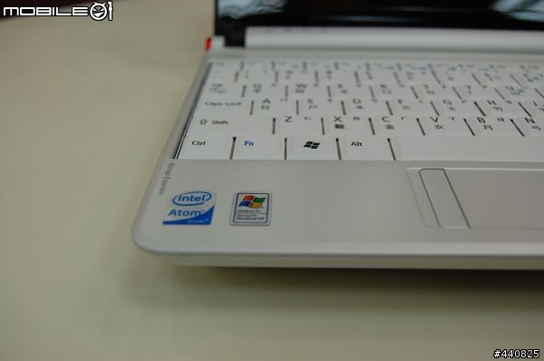 [阿咪愛開箱]遲來的巧遇 宏碁Acer Aspire One 珍珠白小筆電