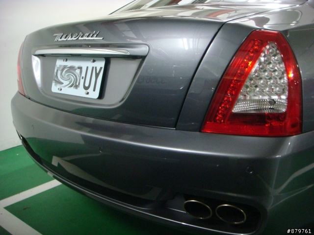 ［分享］停車場遇到09年式的Maserati Quattroporte