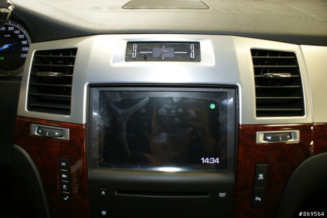 車展新朋友 Cadillac 2009 Escalade (可以算開箱文嗎~)