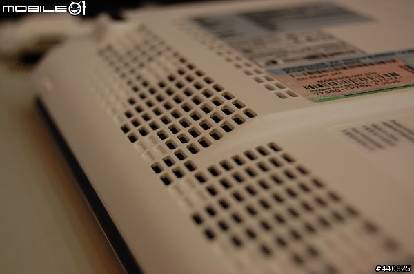 [阿咪愛開箱]遲來的巧遇 宏碁Acer Aspire One 珍珠白小筆電