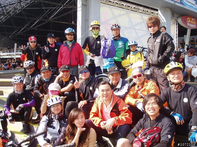 [遊記]2008-12/07(日)07:30██☞醫師公會-醫騎來(夢時代廣場)活動+加碼~旗津海鮮之旅