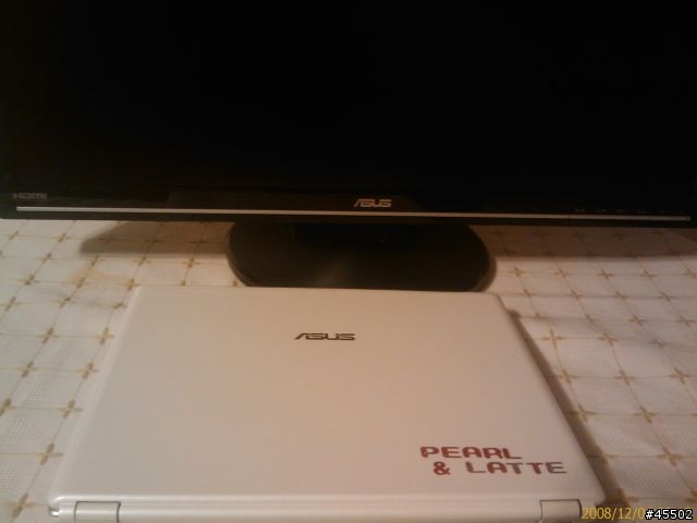 ASUS VK266H~遠渡重洋另類開箱照(手機拍品質較差)