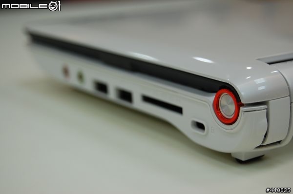 [阿咪愛開箱]遲來的巧遇 宏碁Acer Aspire One 珍珠白小筆電