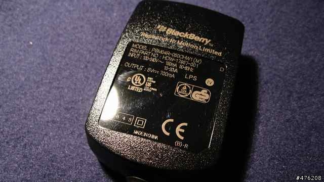 小水果的進化：BlackBerry storm開箱