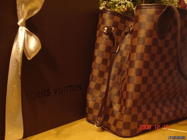 (開箱文) 聖誕禮物---Louis Vuitton 棋盤格 neverfull(中)