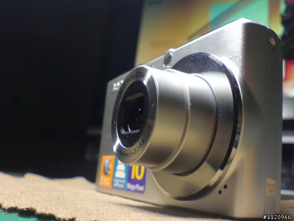 BENQ-E1050t剛出爐又不專業的開箱文