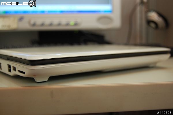 [阿咪愛開箱]遲來的巧遇 宏碁Acer Aspire One 珍珠白小筆電
