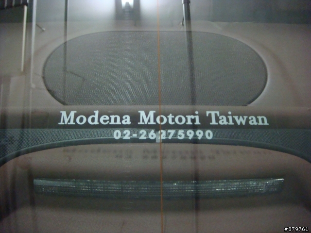 ［分享］停車場遇到09年式的Maserati Quattroporte