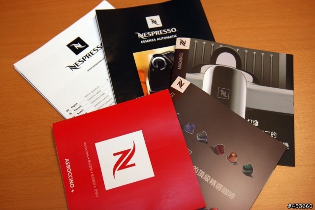 [分享] Nespresso ESSENZA C100 自動義式膠囊咖啡機