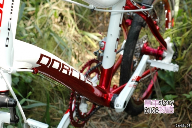 單車物語-DORCUS白紅小徑車