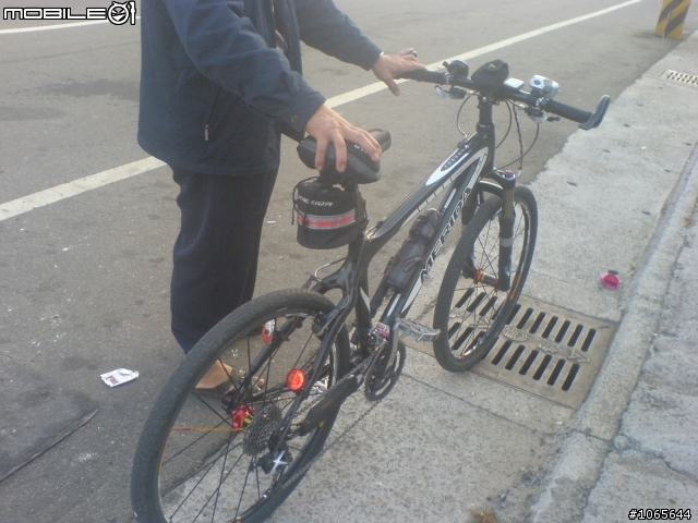 請教有人知道這車架的型號嗎(merida)?