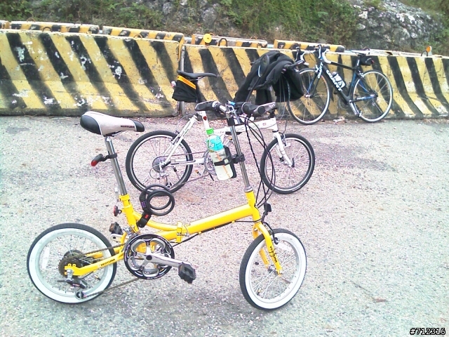 威寶腳踏車(小黃)=台哥大腳踏車(小白)=美利達 fb-106 改..改...改...16吋雙盤無敵小折