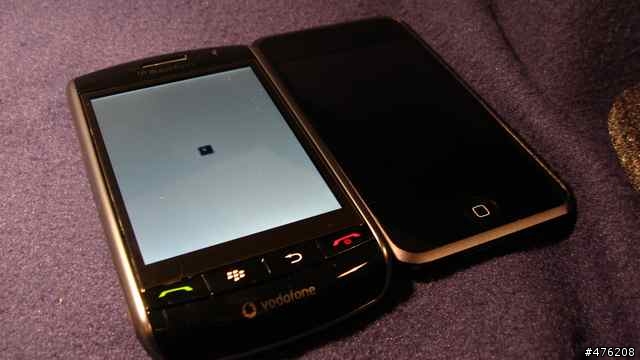 小水果的進化：BlackBerry storm開箱